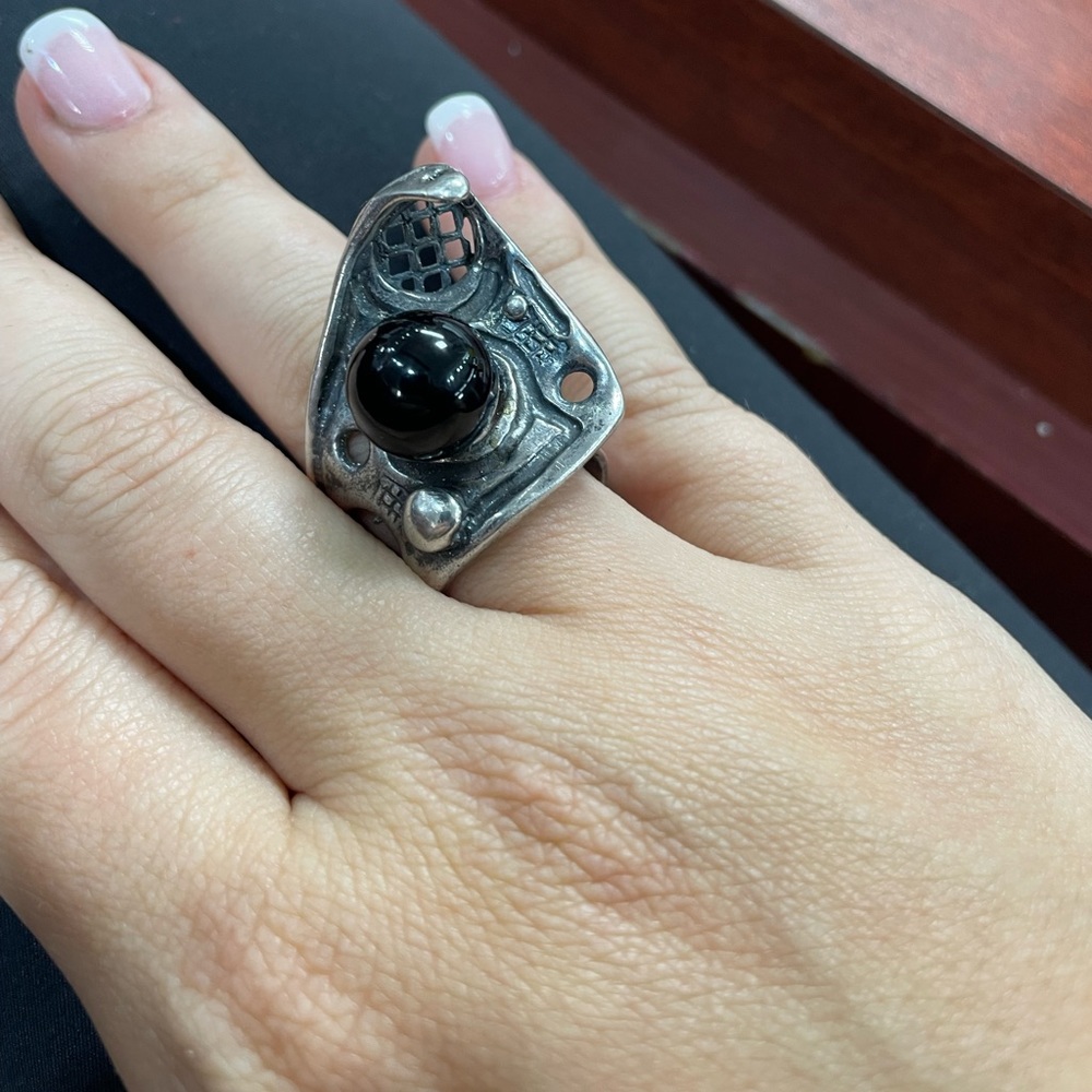New silver ring